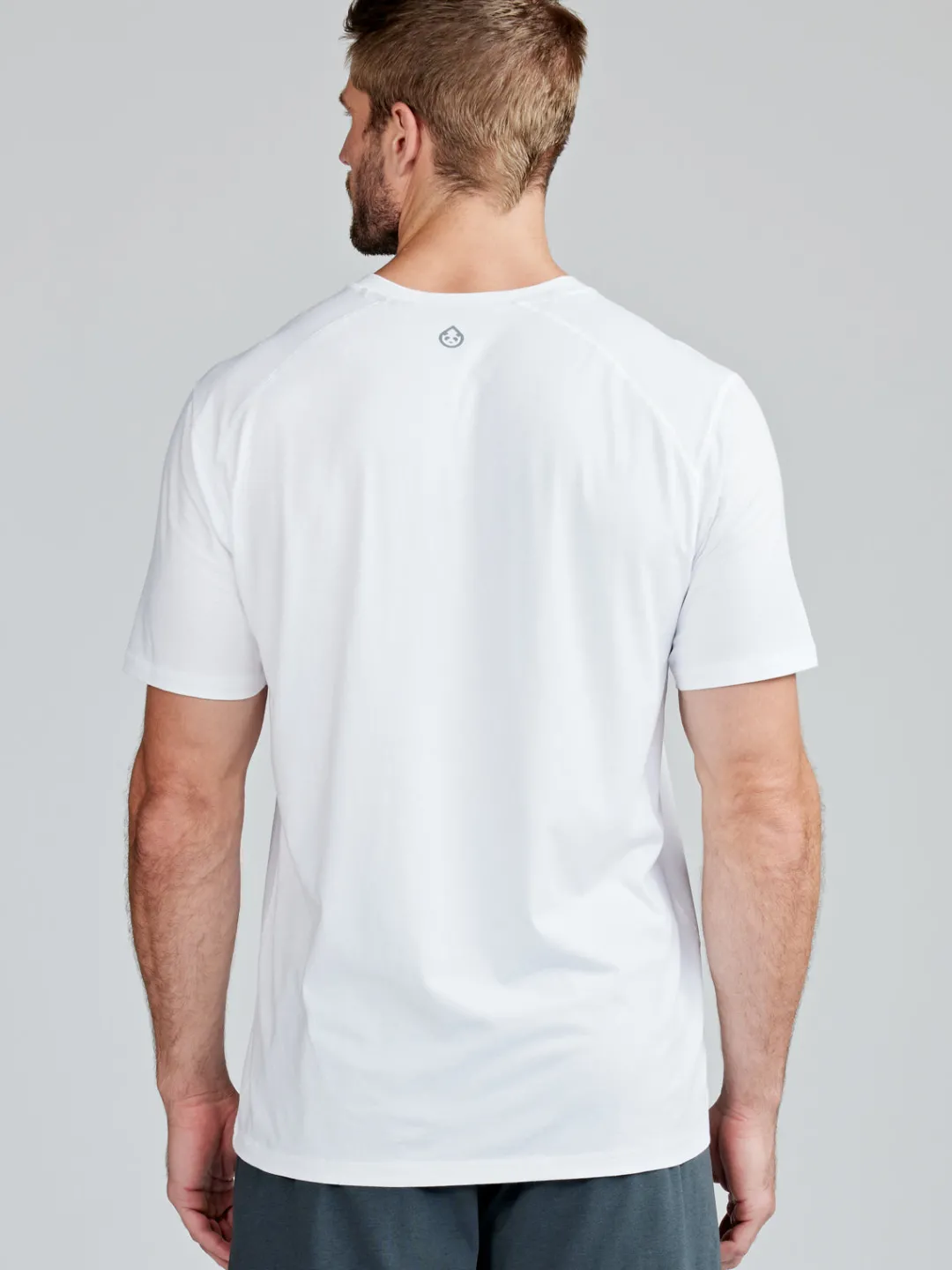 tasc Carrollton Fitness V-Neck T-Shirt | Men's Apparel | Performance