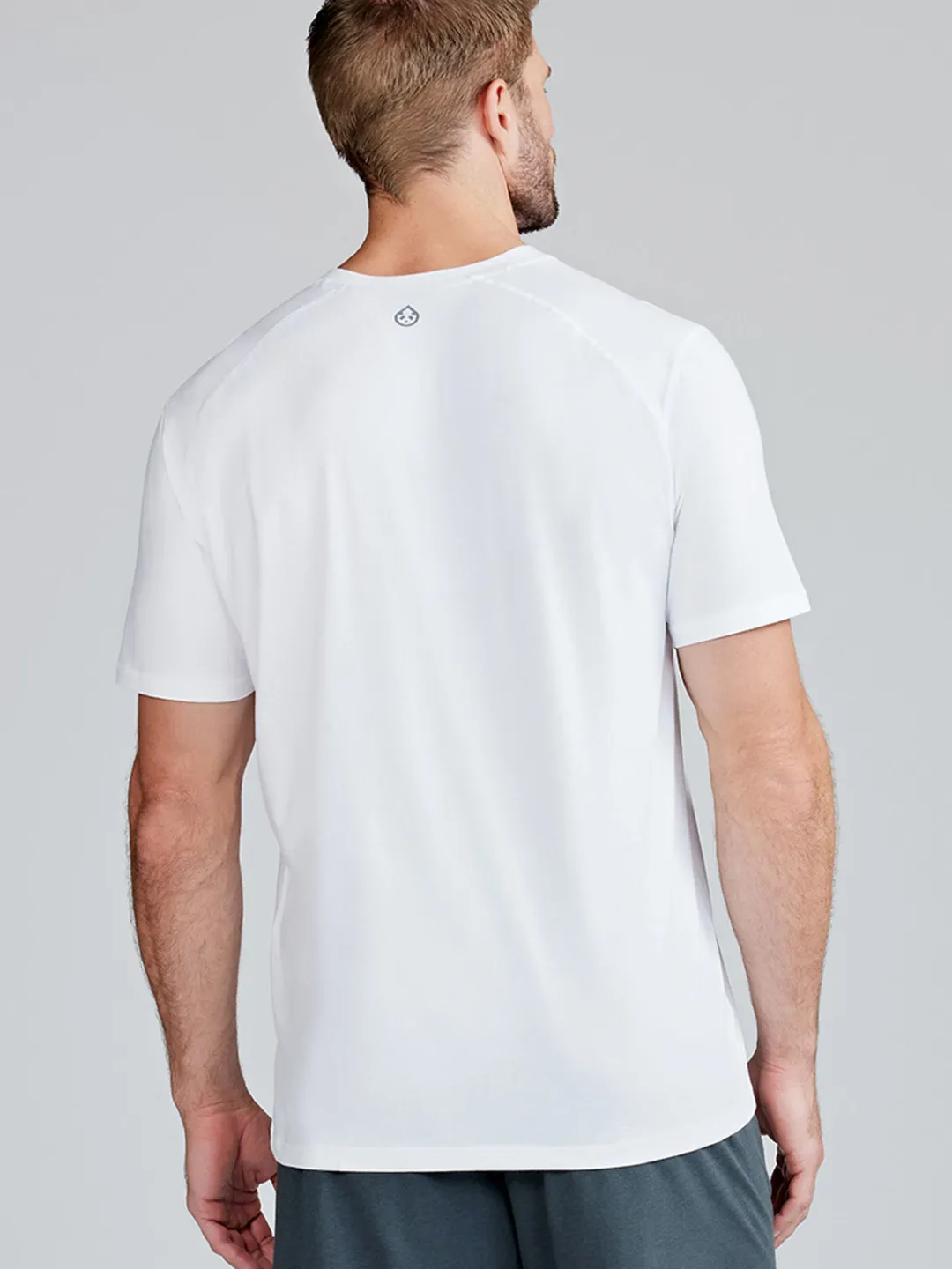 tasc Carrollton Fitness V-Neck T-Shirt | Men's Apparel | Performance